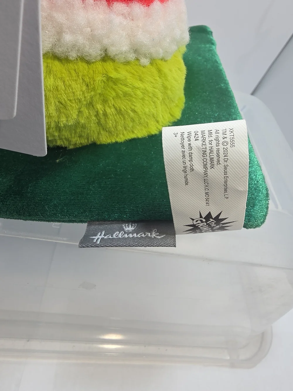 2024 Hallmark Sledding Grinch Animated Plush Sound & Motion Christmas Decor (Z4)